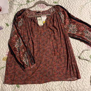 Women's Lucky Brand top